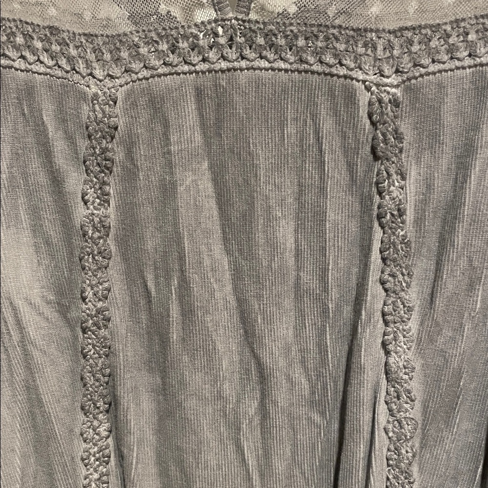 POL Gray Mesh Knit Top - Picture 4 of 4